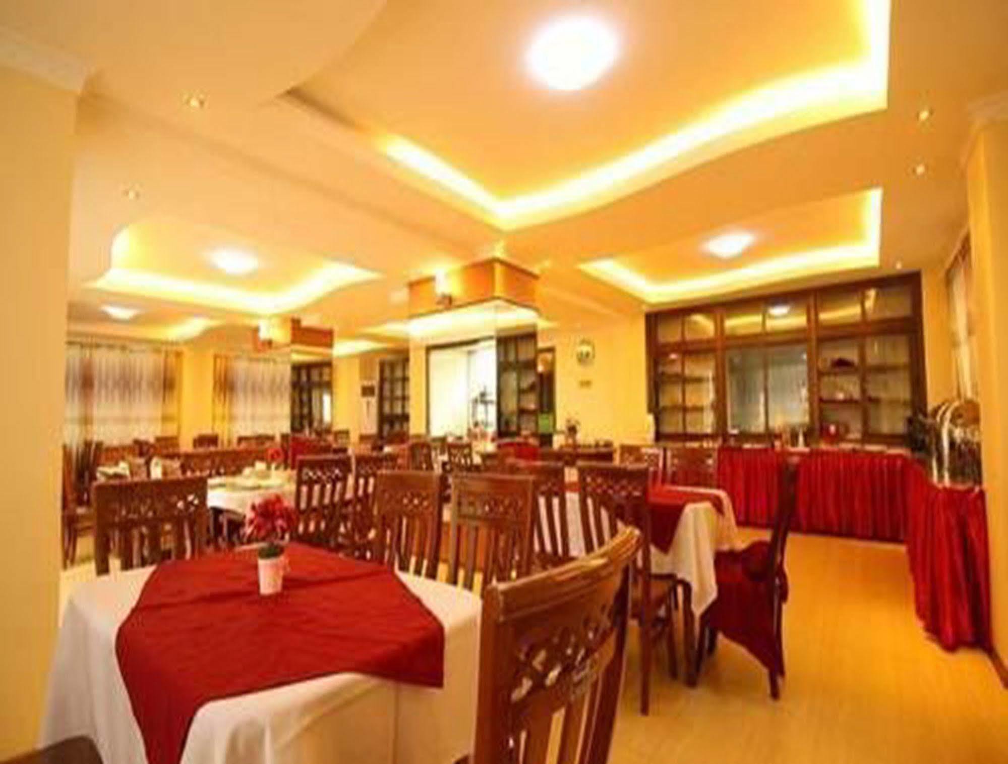 Hotel United Мандалей Екстериор снимка