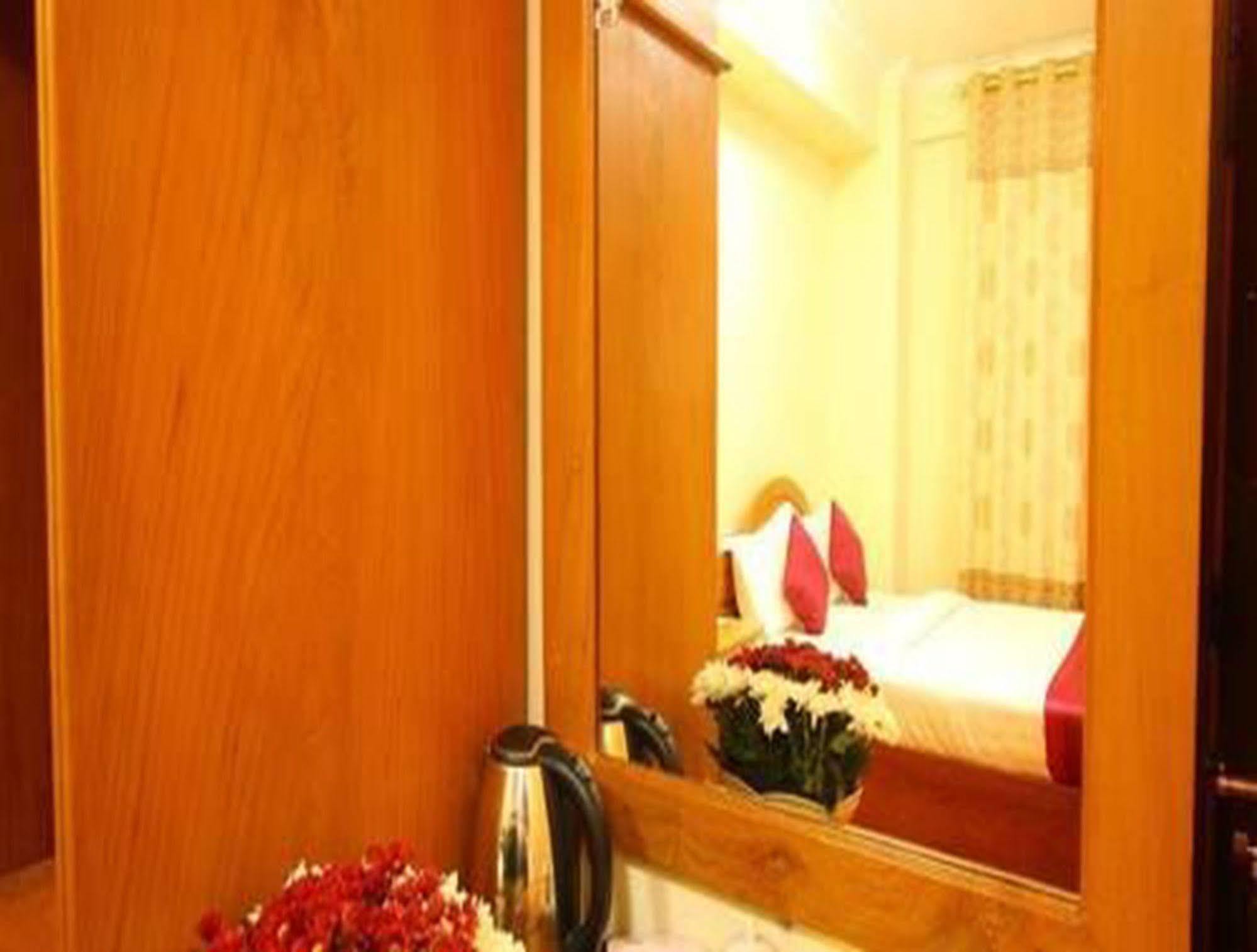 Hotel United Мандалей Екстериор снимка