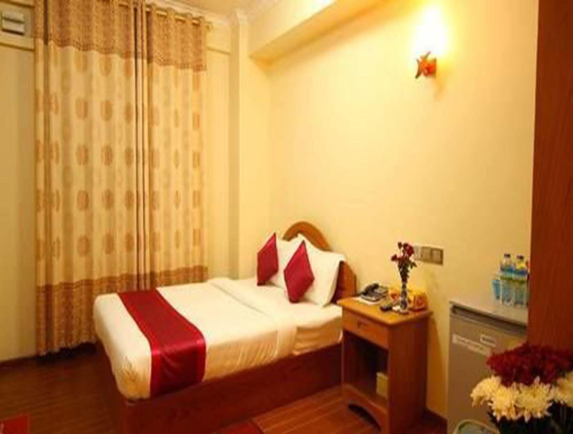 Hotel United Мандалей Екстериор снимка